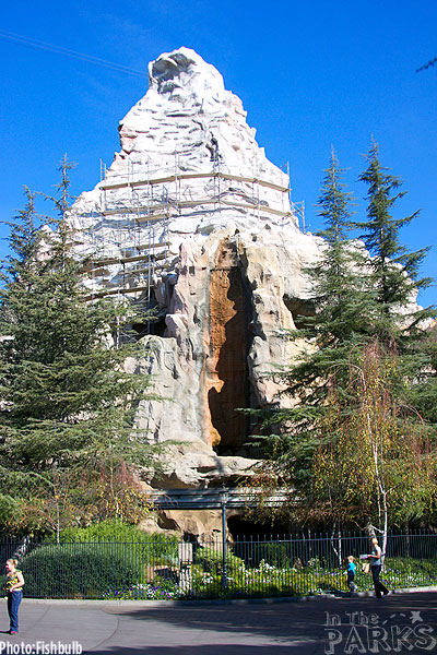 [Disneyland Park] Matterhorn Bobsleds (1959) Is.php?i=2394&img=IMG_0160