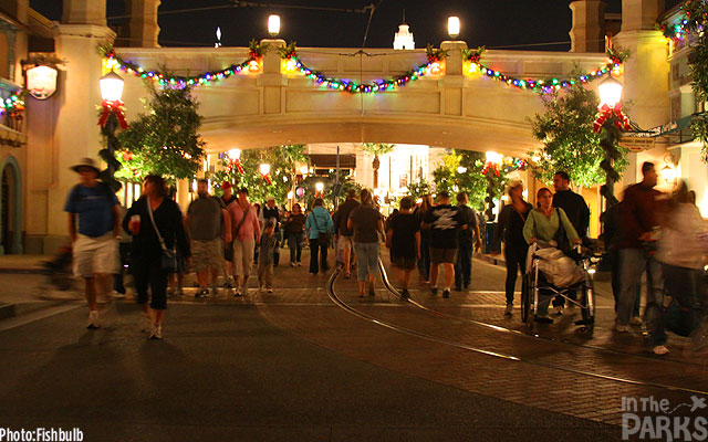 disneyland, In The Parks: Disneyland Resort Christmas Cheer By Day And Night