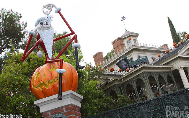Halloween Time, Disneyland under refurbishment as Halloween Time nears