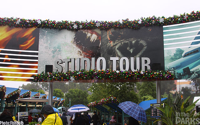 universal studios hollywood, Universal Studios Hollywood &#8211; The Show Must Go On &#8211; Rain or Shine