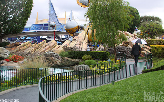 Disneyland, In The Parks: Disneyland Resort Prepares for Final Week of the Holidays