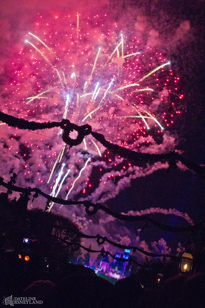New Year's Eve, Your Guide to New Year&#8217;s Eve at Disneyland Resort