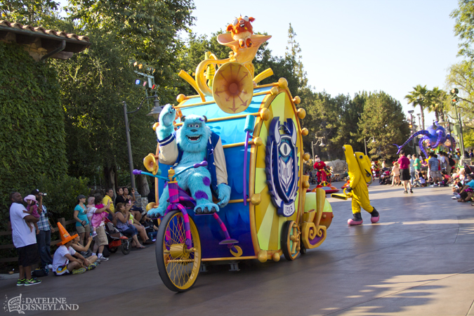 Disneyland traditions, Long-time Disneyland traditions return as California Adventure celebrates first anniversaries