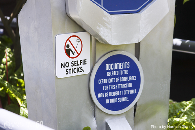selfie sticks, Disneyland bans selfie sticks as summer heats up the Diamond Celebration