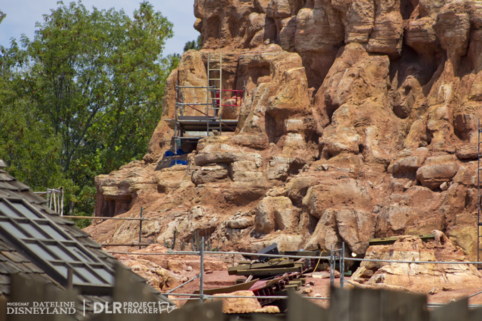 Independence Week, Disneyland celebrates Independence Week as Big Thunder Mountain continues refurbishment