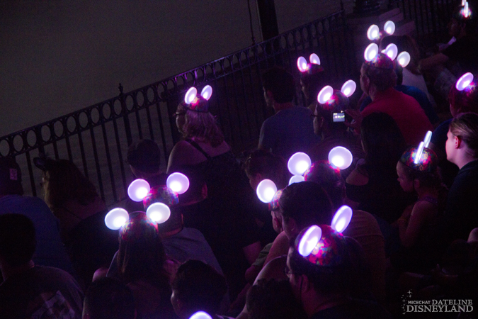 fantasmic, Fantasmic! glows with the show as construction continues at Disneyland