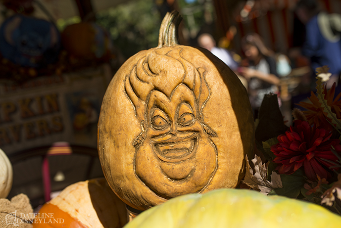 holidays, Halloween Time freezes over as the holidays move in at Disneyland