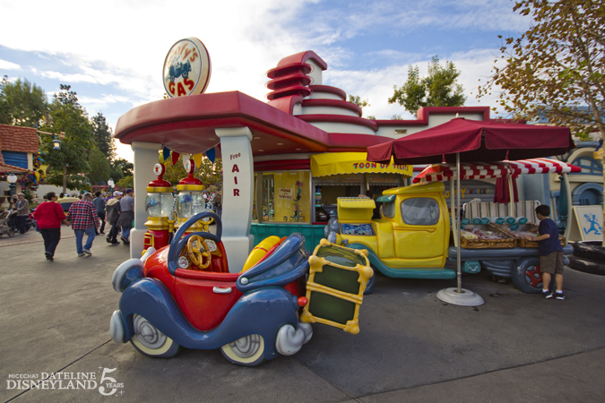 casey jr circus train, Casey Jr Circus Train returns at Disneyland with new safety additions plus a closer look at holiday offerings in both parks