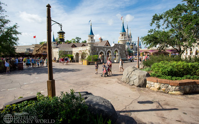 magic kingdom, Dateline Disney World &#8211; New Hub Growing and Magic Kingdom Photos